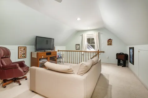 294 Stoney Brook Road New London NH 03257