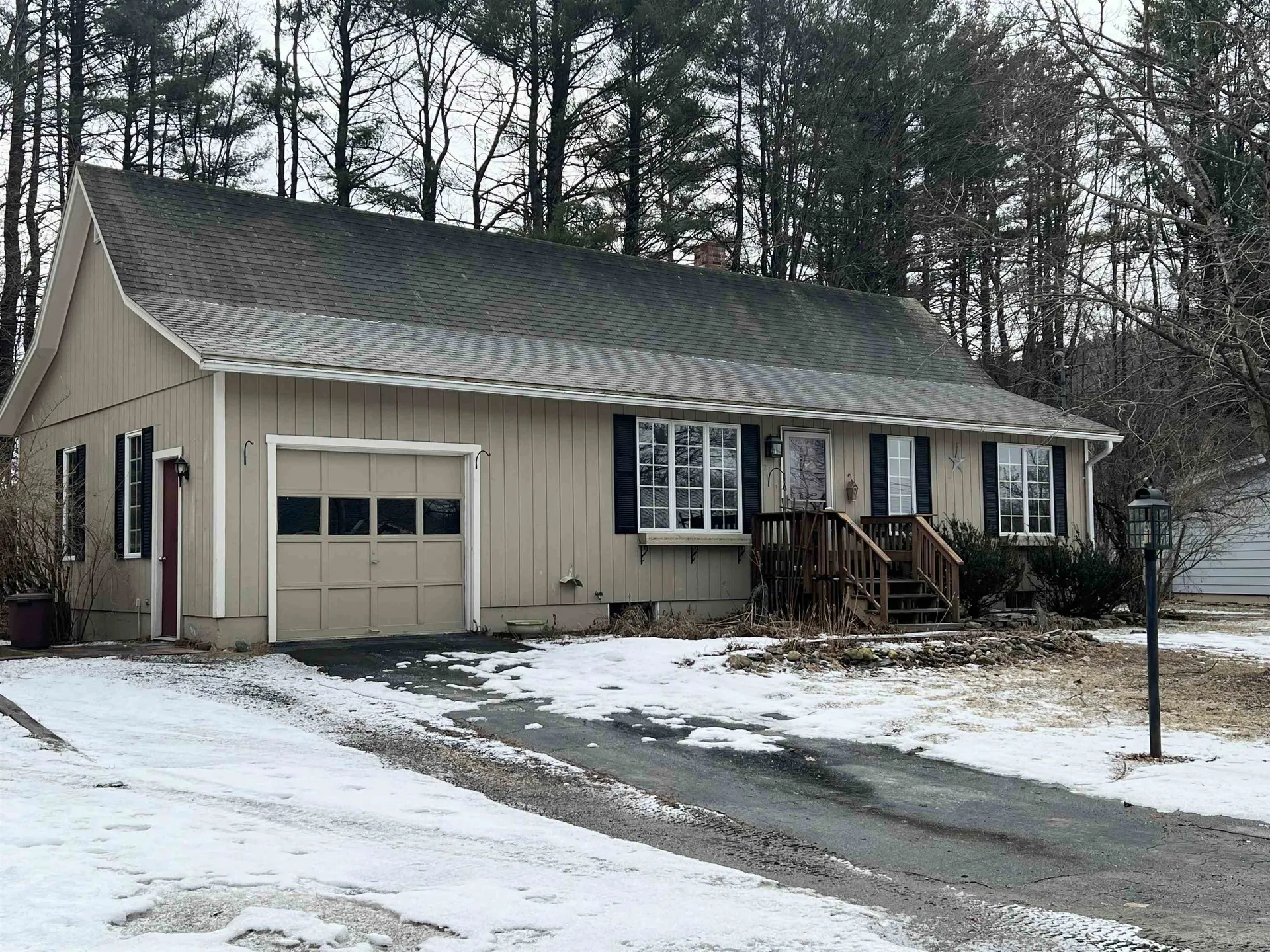 21 Dane Avenue Claremont NH 03743