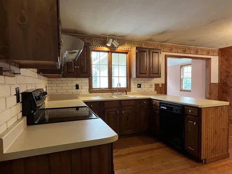 21 Dane Avenue Claremont NH 03743