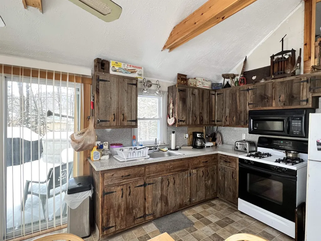 8 Willey Road Strafford VT 05070