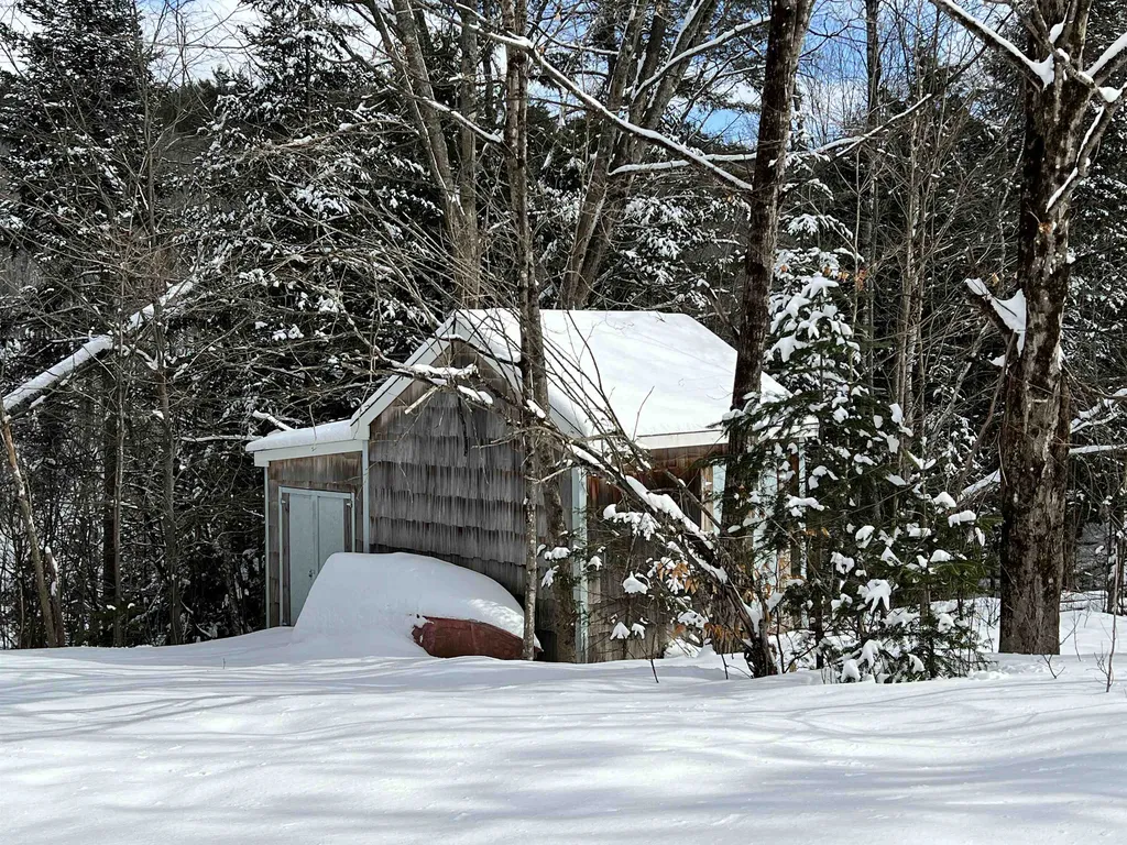 8 Willey Road Strafford VT 05070