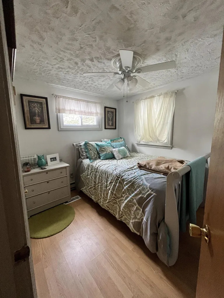 8 Willey Road Strafford VT 05070