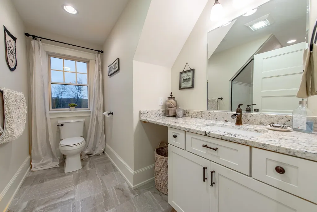 37 Benz Road Bristol NH 03222