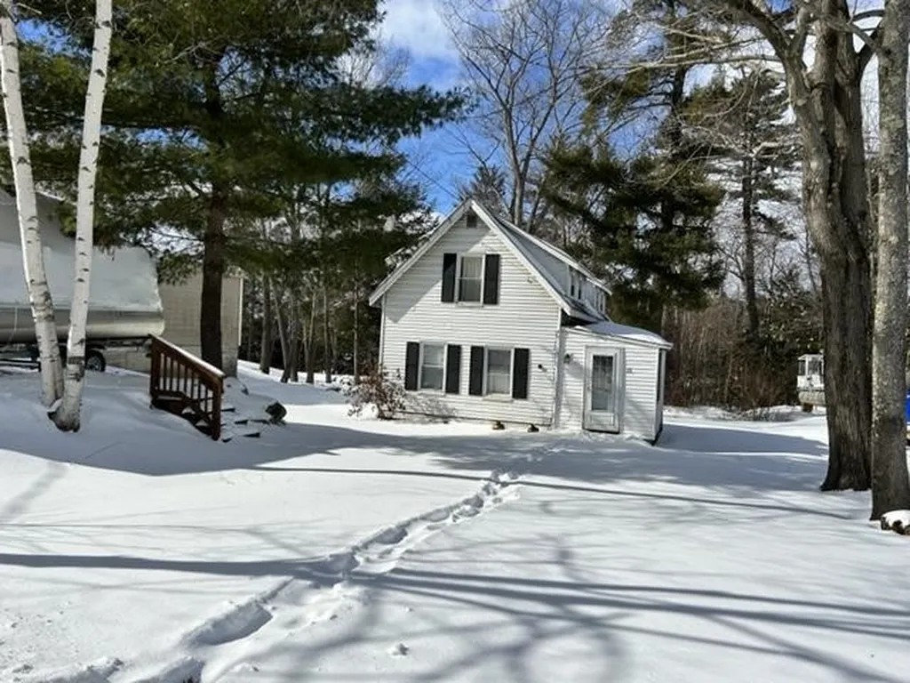 26 Glendale Place Gilford NH 03249