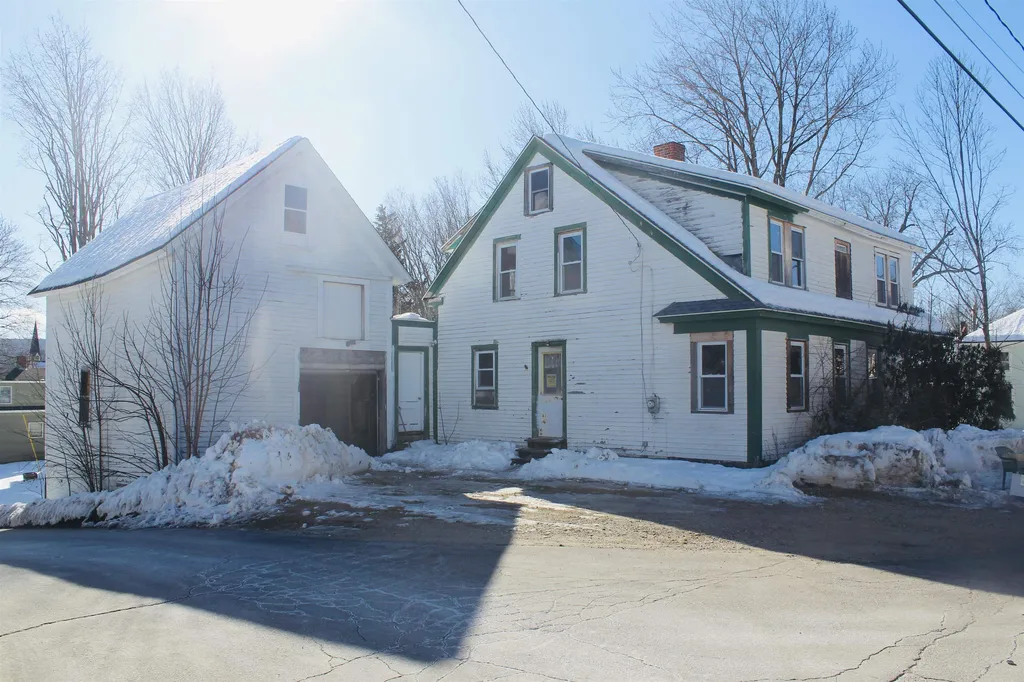 11 Winter Street Farmington NH 03835
