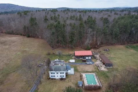 173 North Village Road Loudon NH 03307