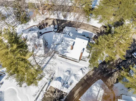 8 Links Path Laconia NH 03246