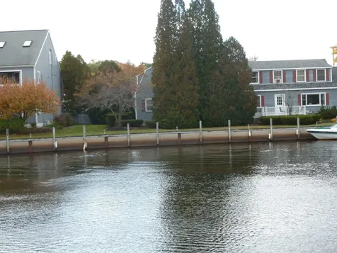 51 Mill Street Wolfeboro NH 03894