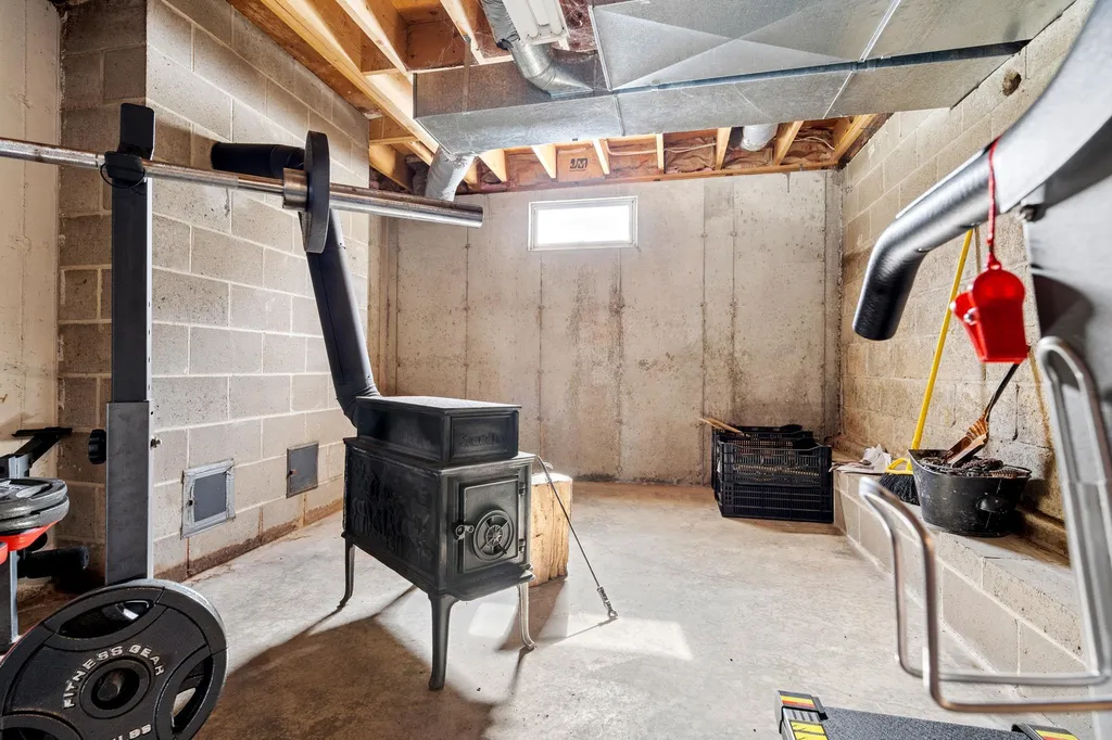 39 Danville Road Kingston NH 03848