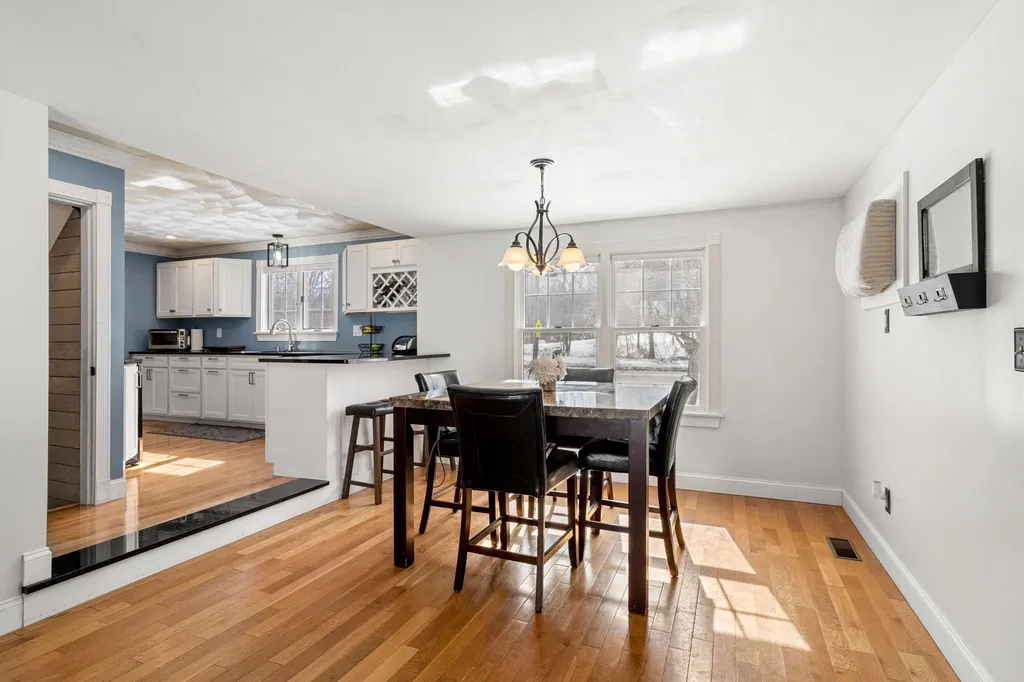 39 Danville Road Kingston NH 03848