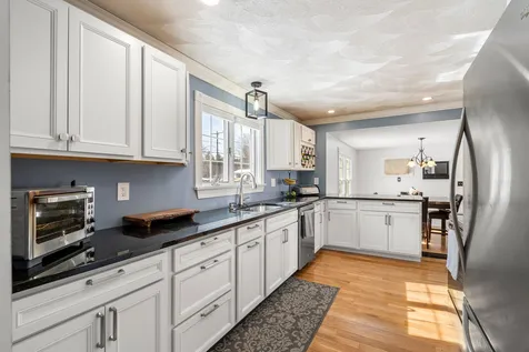 39 Danville Road Kingston NH 03848