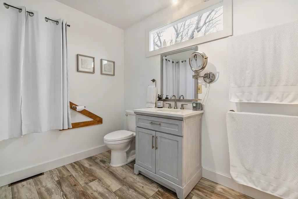 561 Bay Road Durham NH 03824