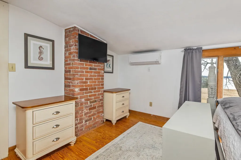 561 Bay Road Durham NH 03824