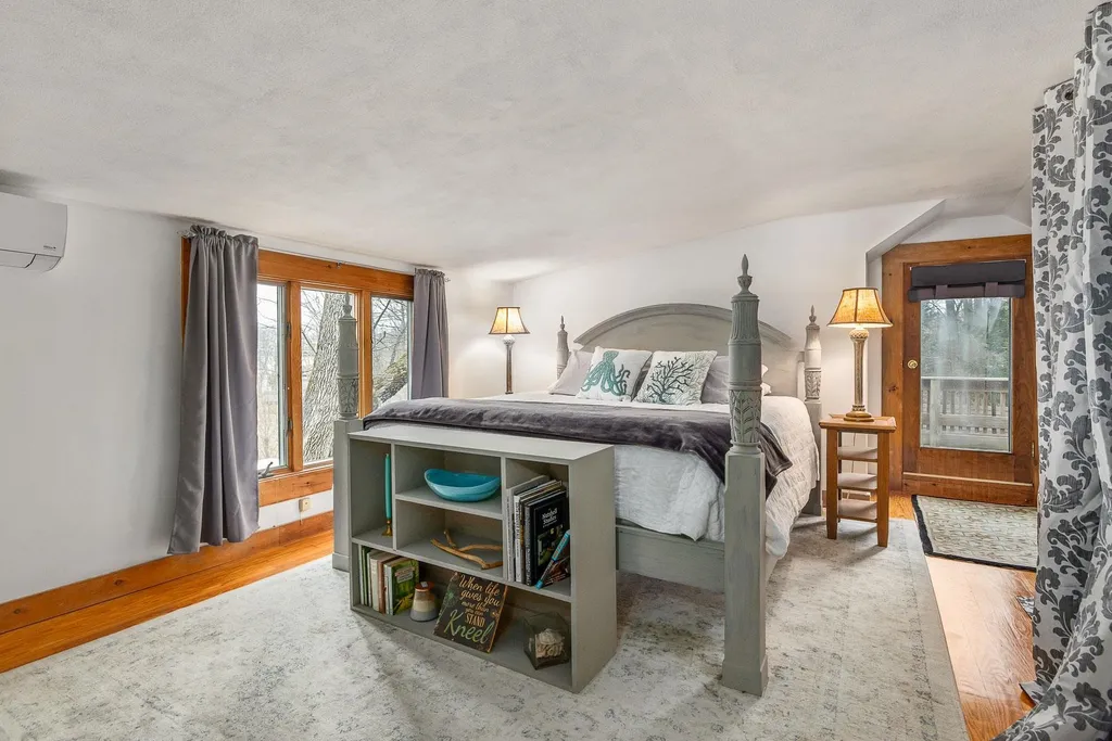 561 Bay Road Durham NH 03824