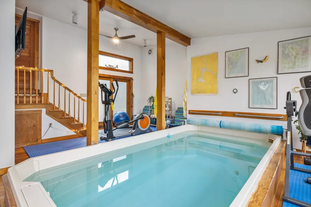 561 Bay Road Durham NH 03824