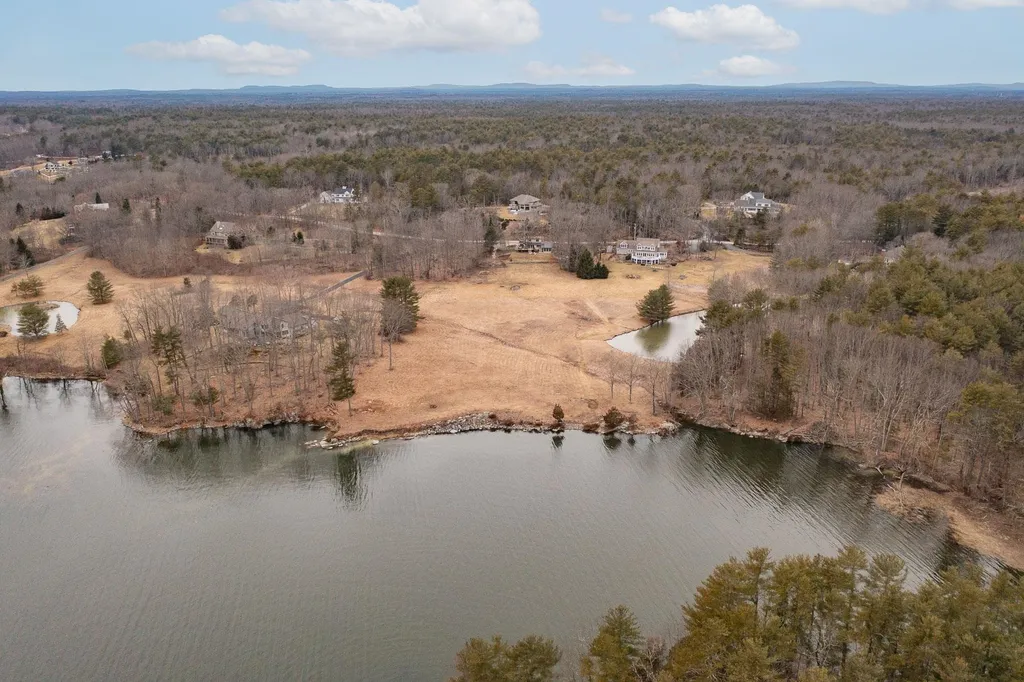 561 Bay Road Durham NH 03824