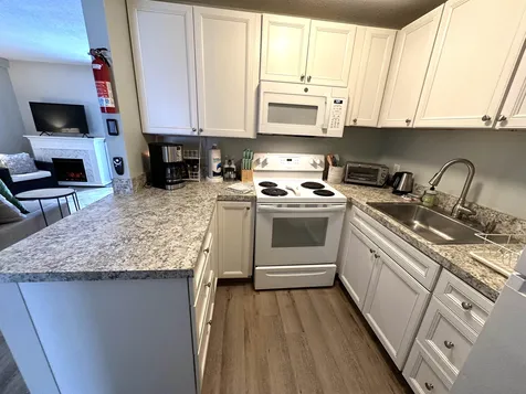 41 Treetop Circle Laconia NH 03246