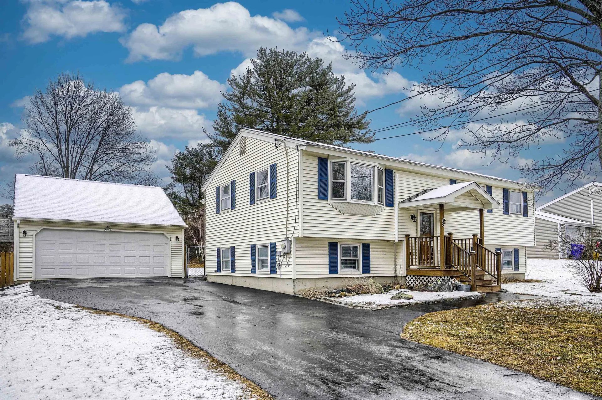 88 Lakeside Drive Manchester NH 03104