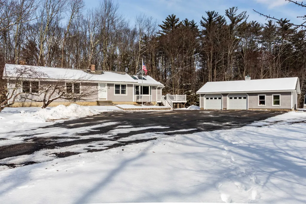 310 Ash Swamp Road Newmarket NH 03857