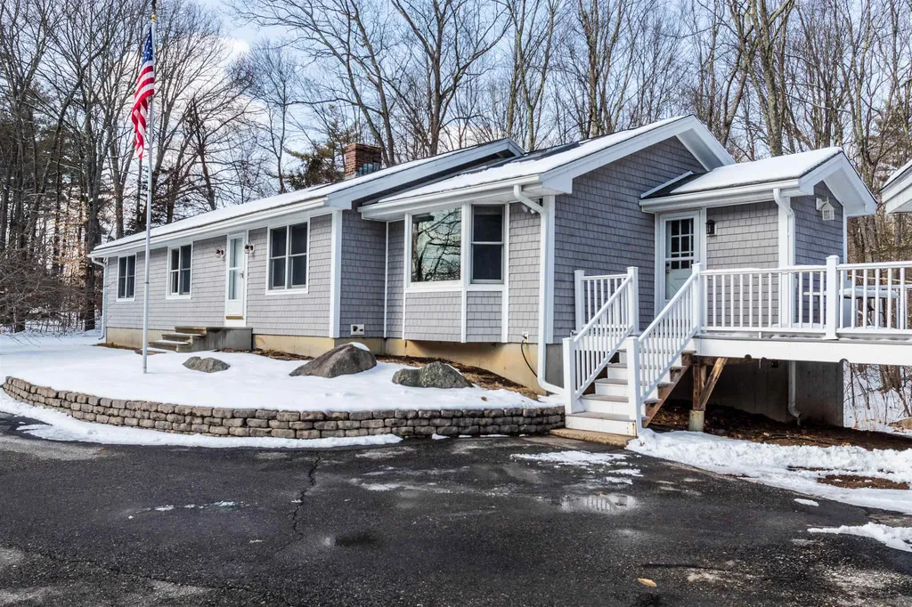 310 Ash Swamp Road Newmarket NH 03857