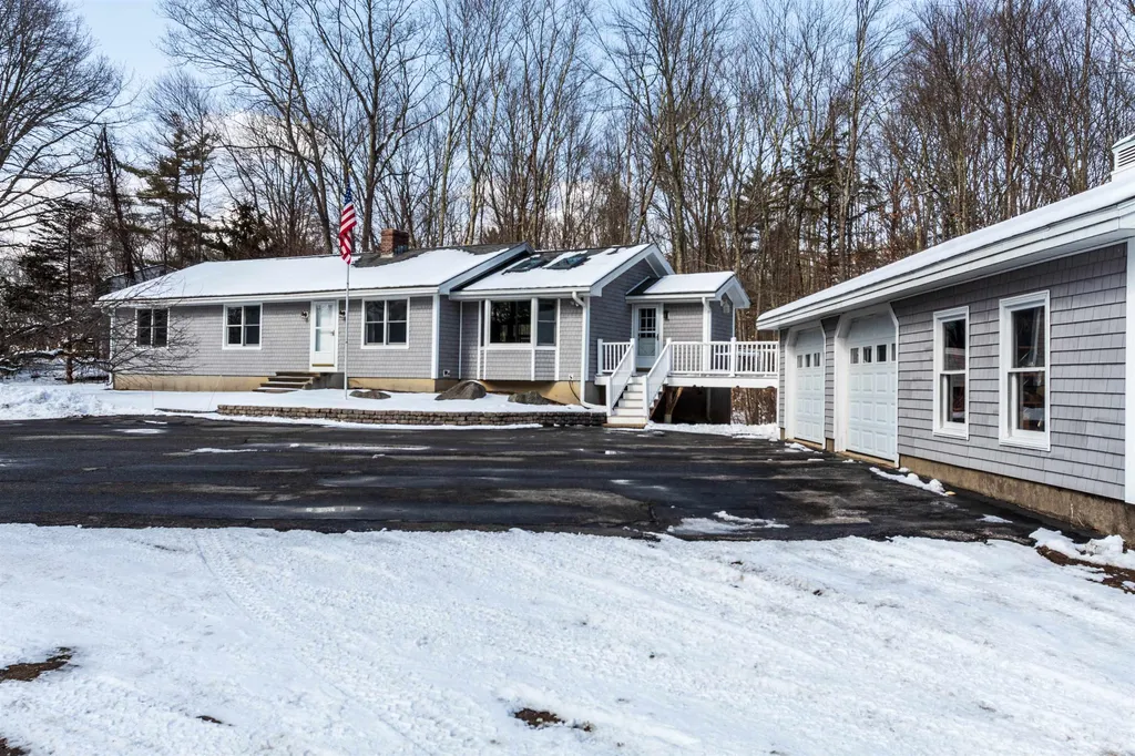 310 Ash Swamp Road Newmarket NH 03857