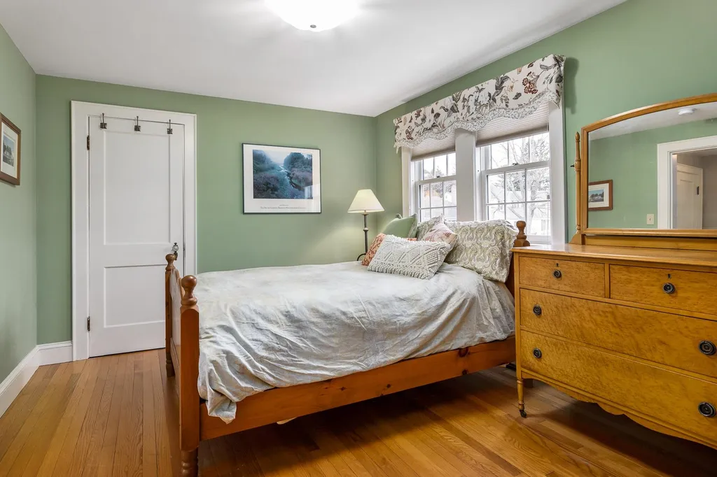 21 Laurel Lane New Castle NH 03854
