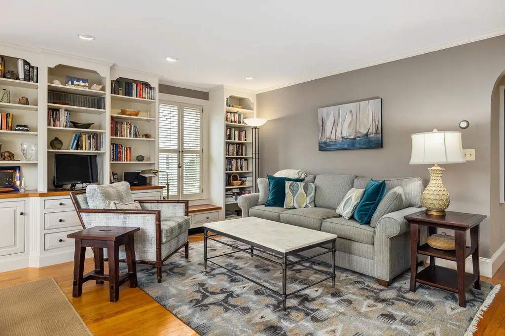 21 Laurel Lane New Castle NH 03854