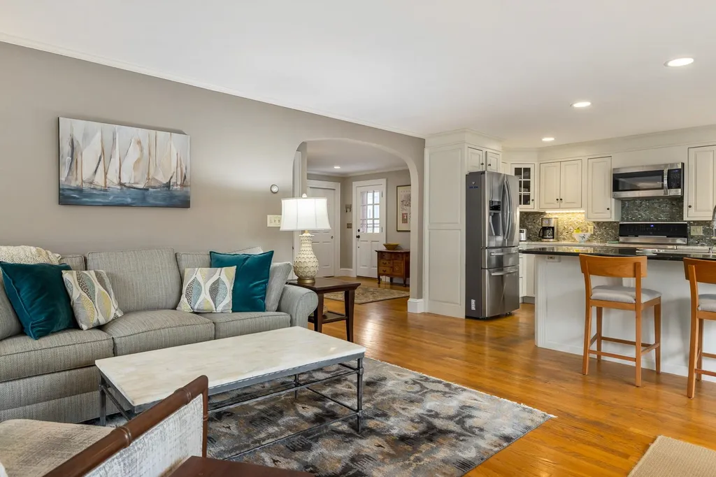 21 Laurel Lane New Castle NH 03854