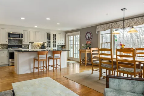 21 Laurel Lane New Castle NH 03854