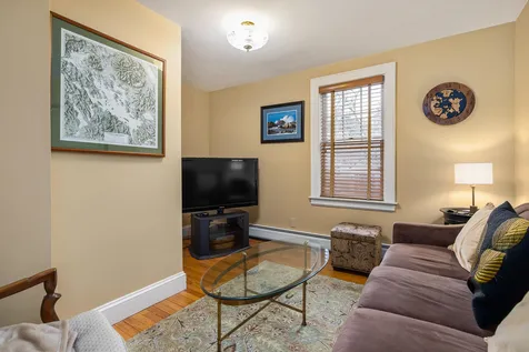 21 Laurel Lane New Castle NH 03854