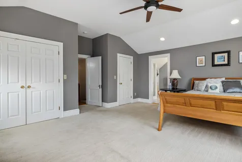 21 Laurel Lane New Castle NH 03854