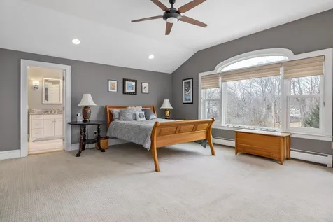 21 Laurel Lane New Castle NH 03854