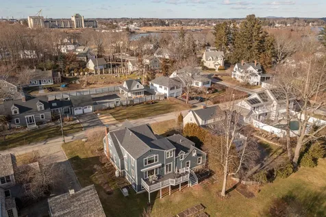 21 Laurel Lane New Castle NH 03854