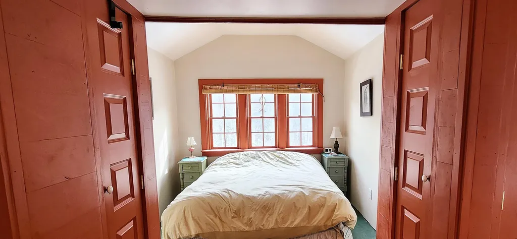 231 Snell Road Chester VT 05143