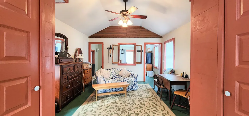 231 Snell Road Chester VT 05143