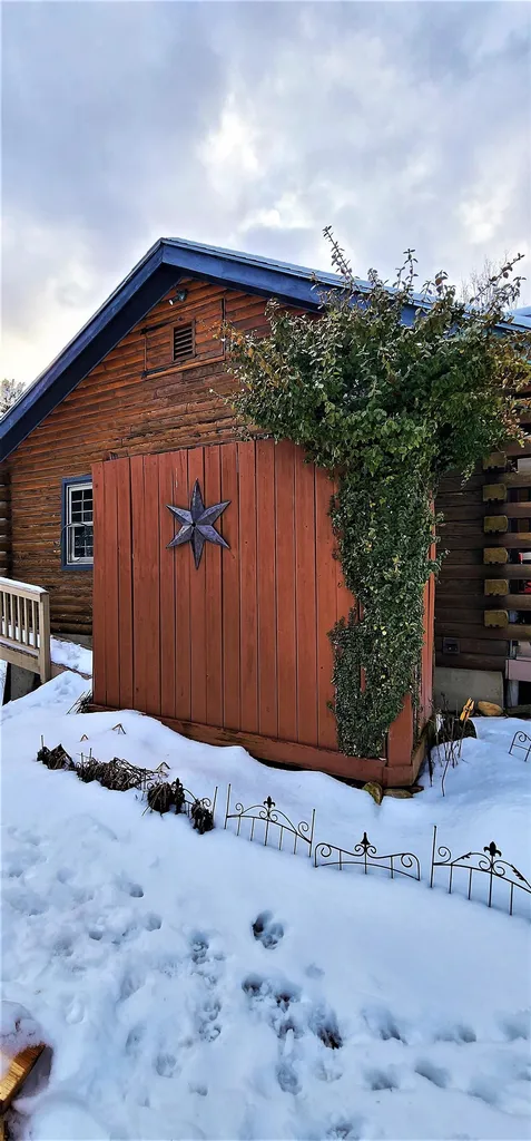 231 Snell Road Chester VT 05143