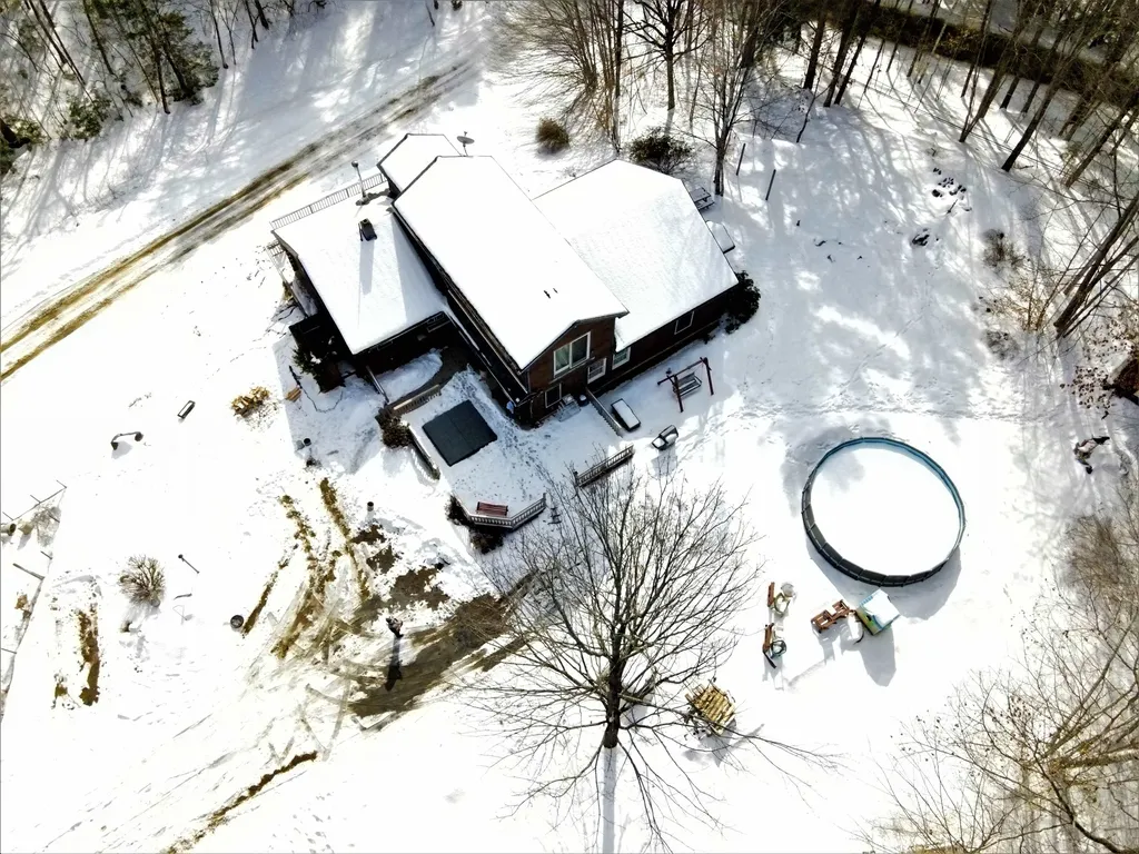 231 Snell Road Chester VT 05143