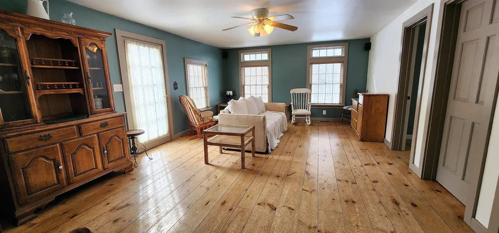 231 Snell Road Chester VT 05143