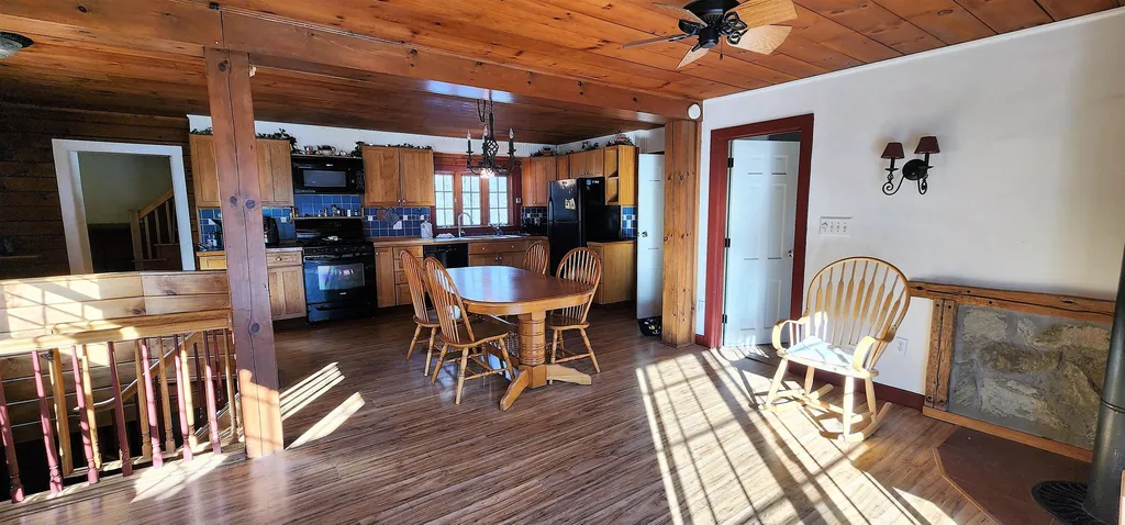 231 Snell Road Chester VT 05143