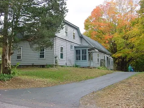 8 Atwood Avenue Hudson NH 03051