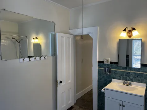 8 Atwood Avenue Hudson NH 03051