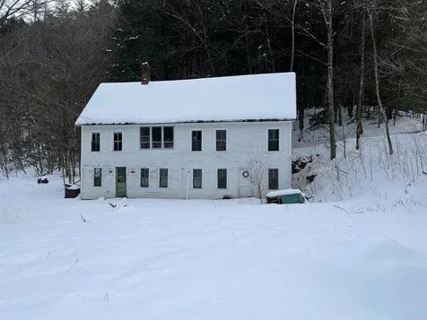 1390 Route 106 Reading VT 05062