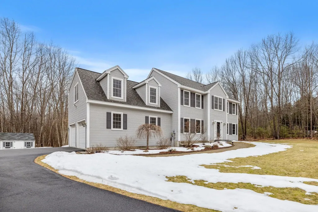 98 Knox Road Bow NH 03304