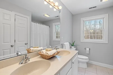98 Knox Road Bow NH 03304