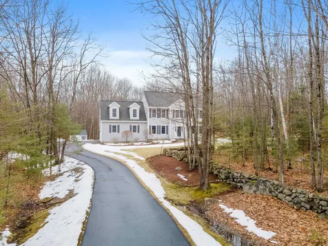 98 Knox Road Bow NH 03304