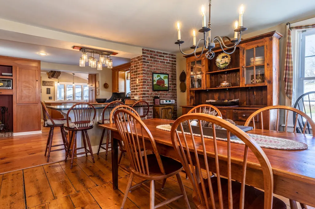 929 Middletown Road Londonderry VT 05155