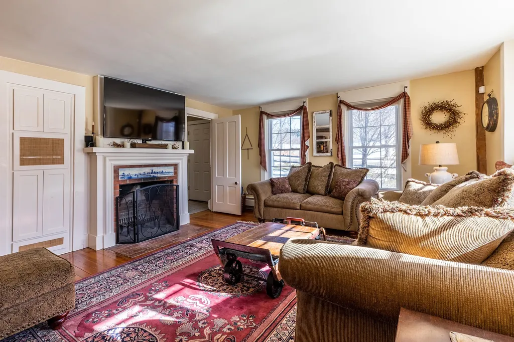 929 Middletown Road Londonderry VT 05155
