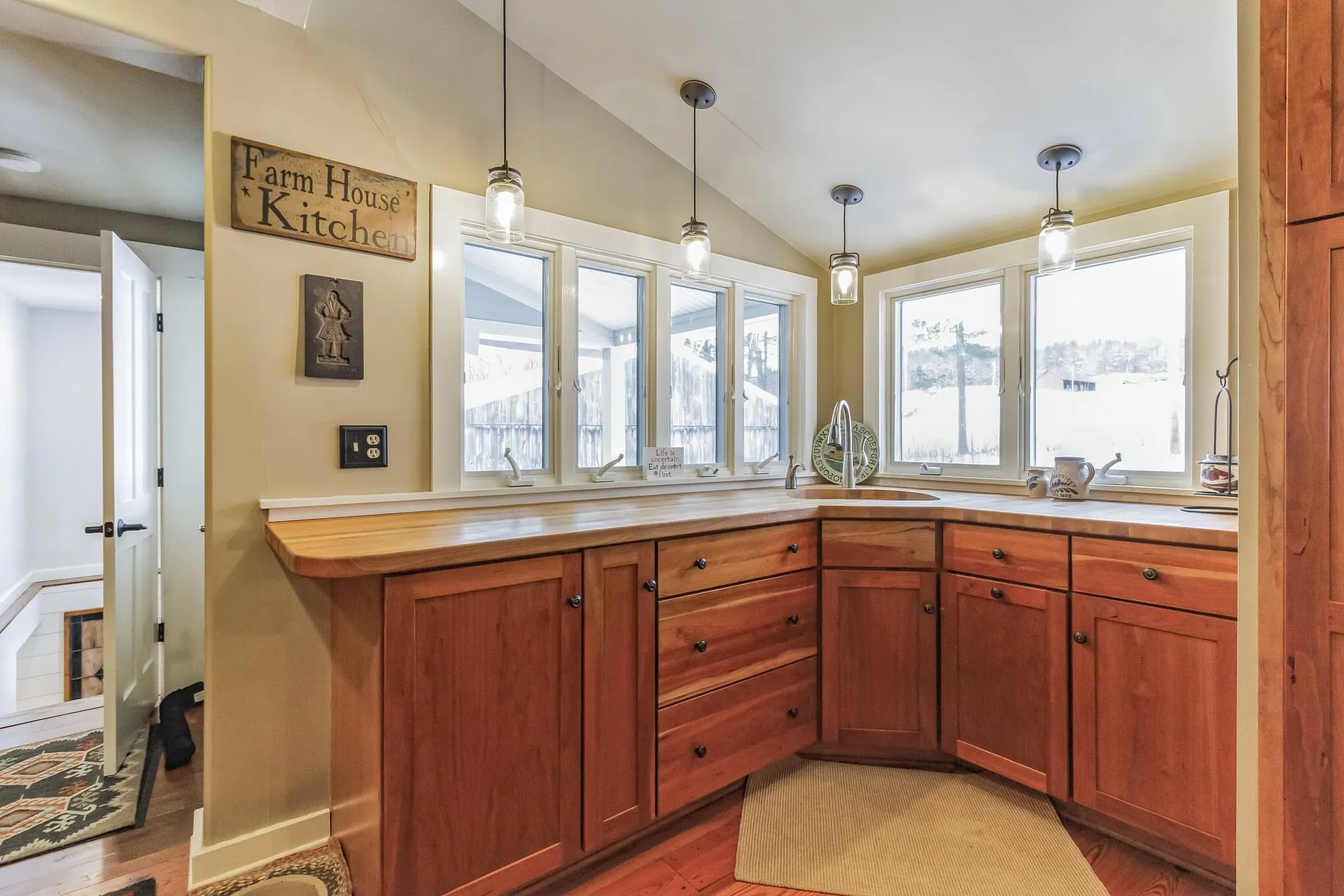 929 Middletown Road Londonderry VT 05155