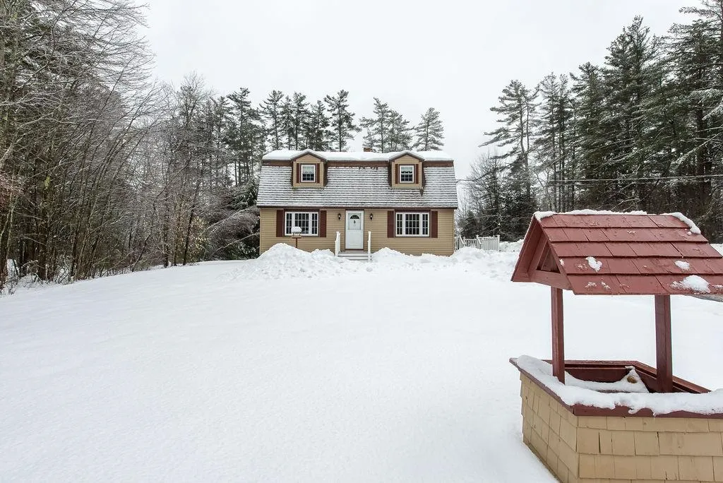 17 Carolyn Drive Berwick ME 03901