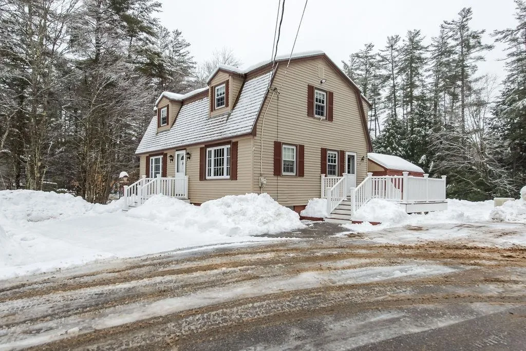 17 Carolyn Drive Berwick ME 03901
